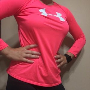 Long sleeve neon underarmour shirt
